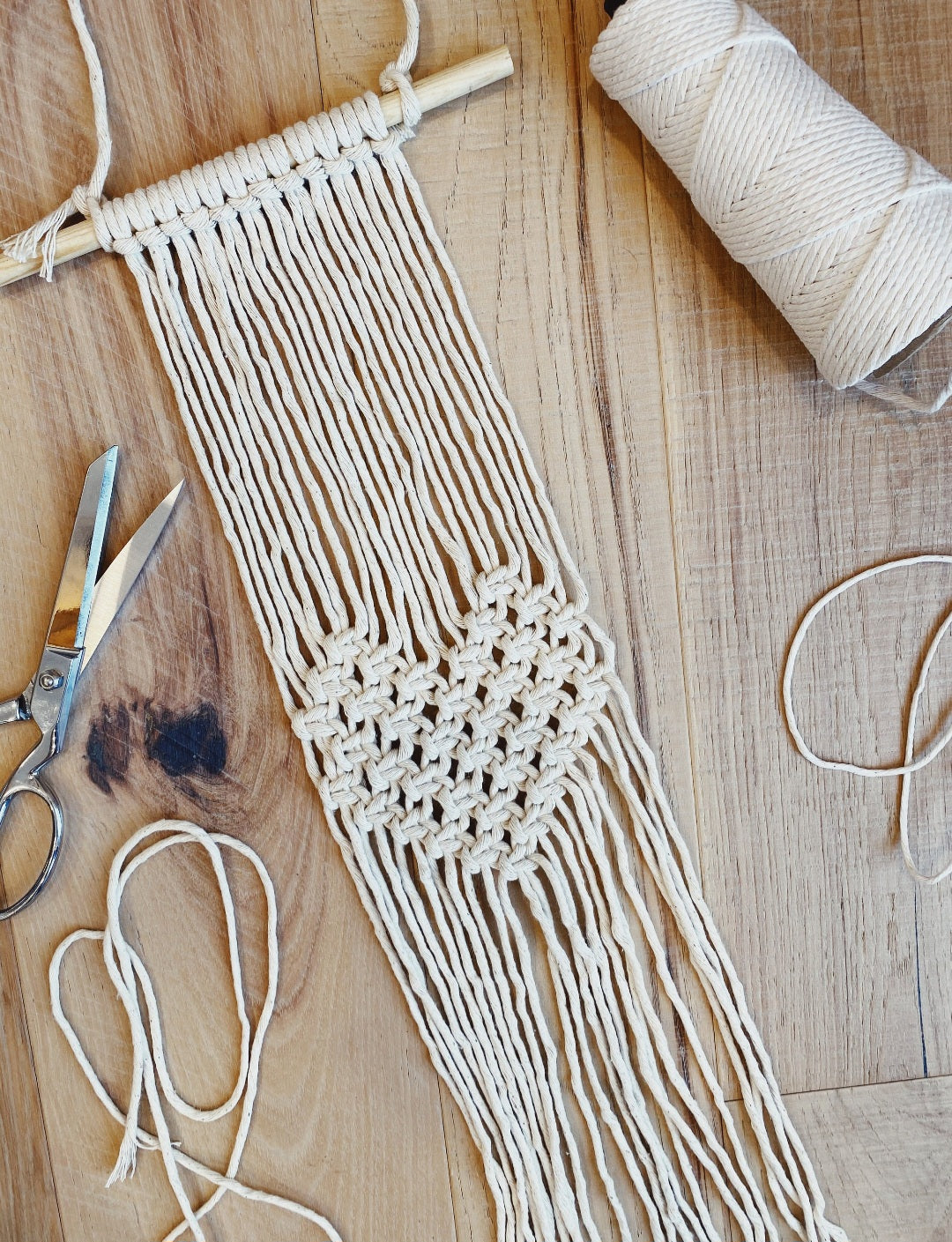 DIY Macrame Kit, heart hanger